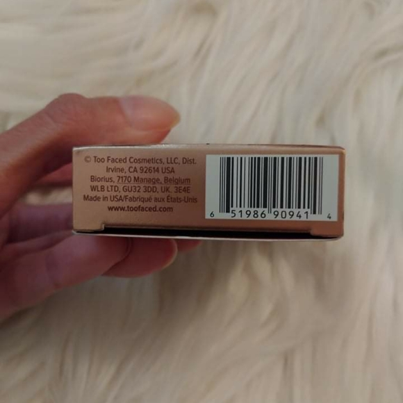 ๐ปNWT TOO FACED TEDDY BARE BRONZER HONEY BUN GLOW (LAST ONE AVALIABLE) - Picture 4 of 10